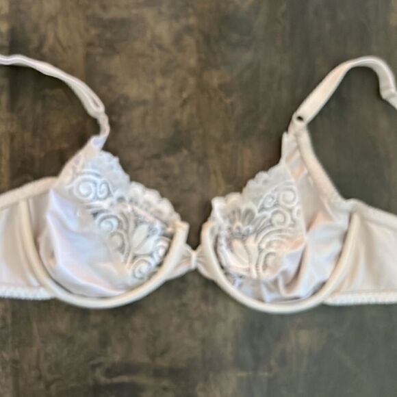 Vintage Olga wired nylon bra style 33095 Sz- 34C - Picture 5 of 9